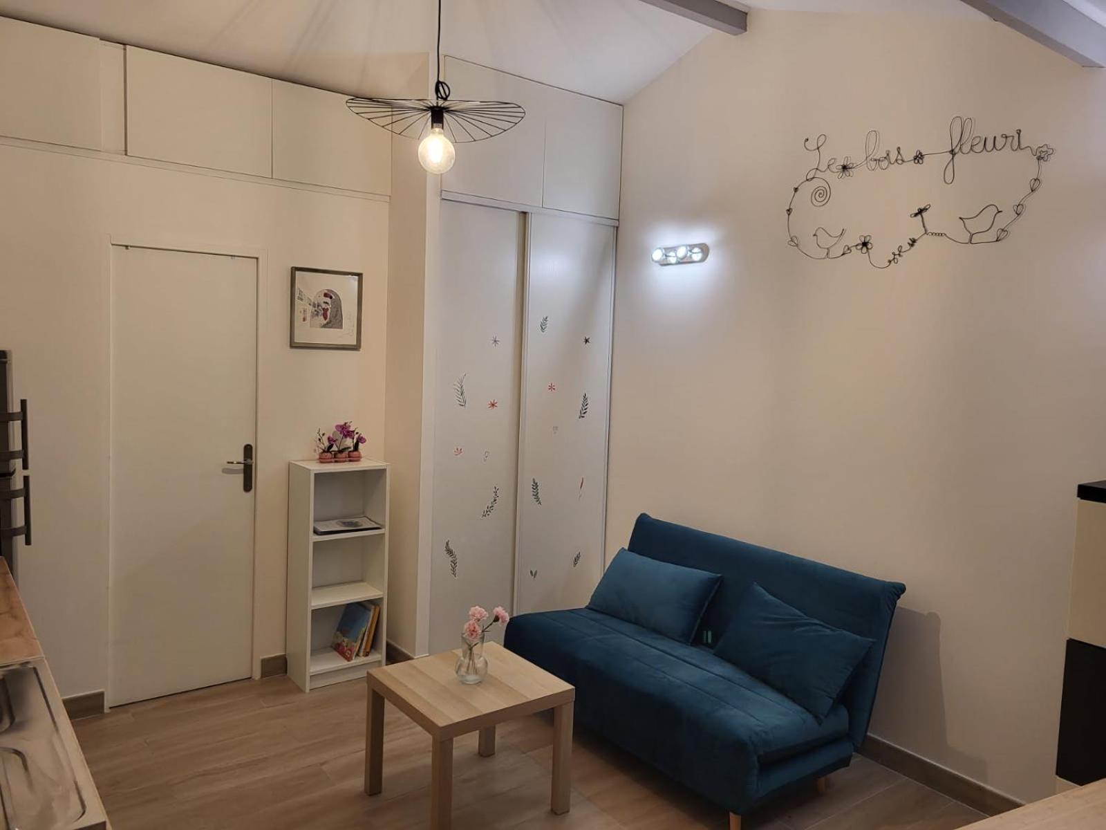 Maison Studio Le Bois Fleuri Croissy-Beaubourg Екстериор снимка